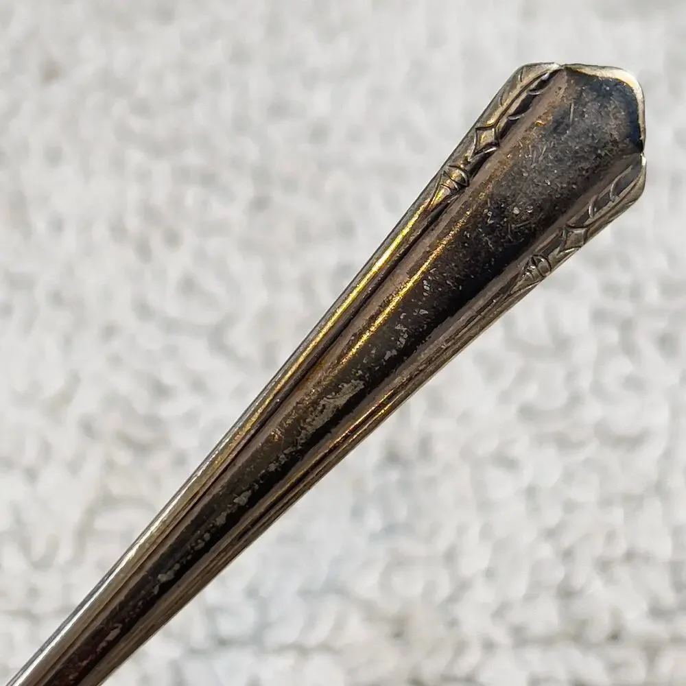 Wm A Rogers Mfg Co A1 Plus Oneida Ltd (one)1 Teaspoon Unpolished AS IS in Photos